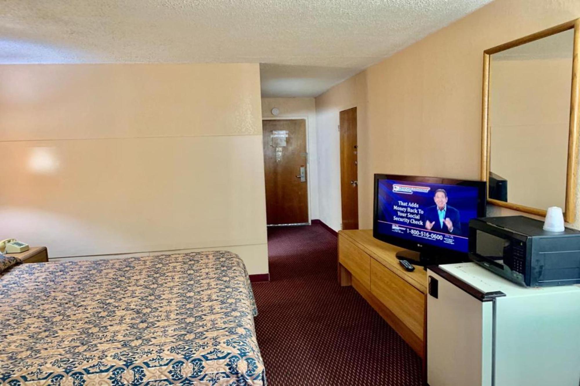 Red Carpet Inn & Suites Lima -Listing Partner Exterior foto